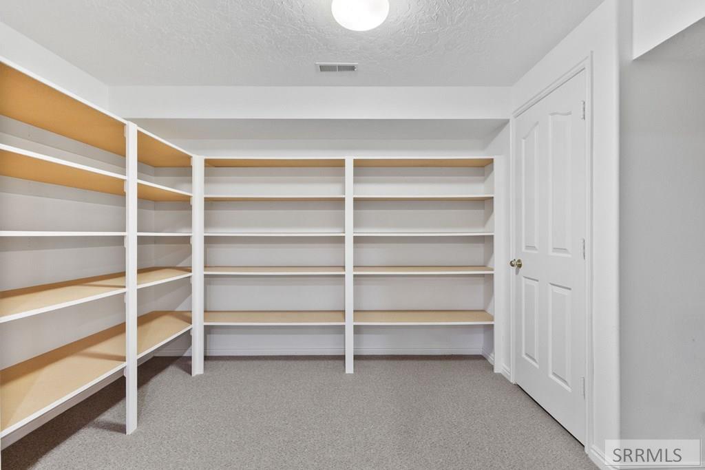 MLS #2180404 image #40