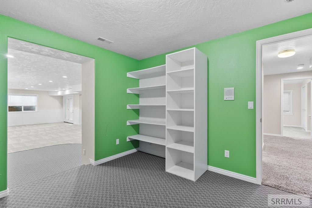 MLS #2180404 image #45