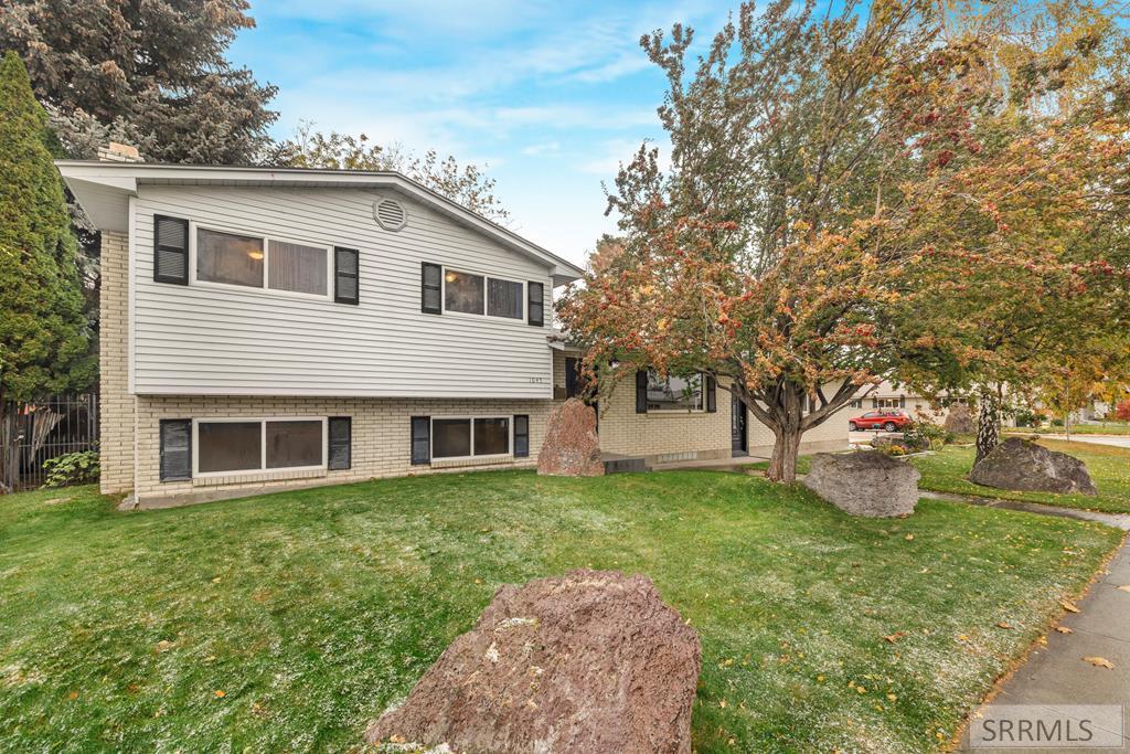 MLS #2180416 image #0