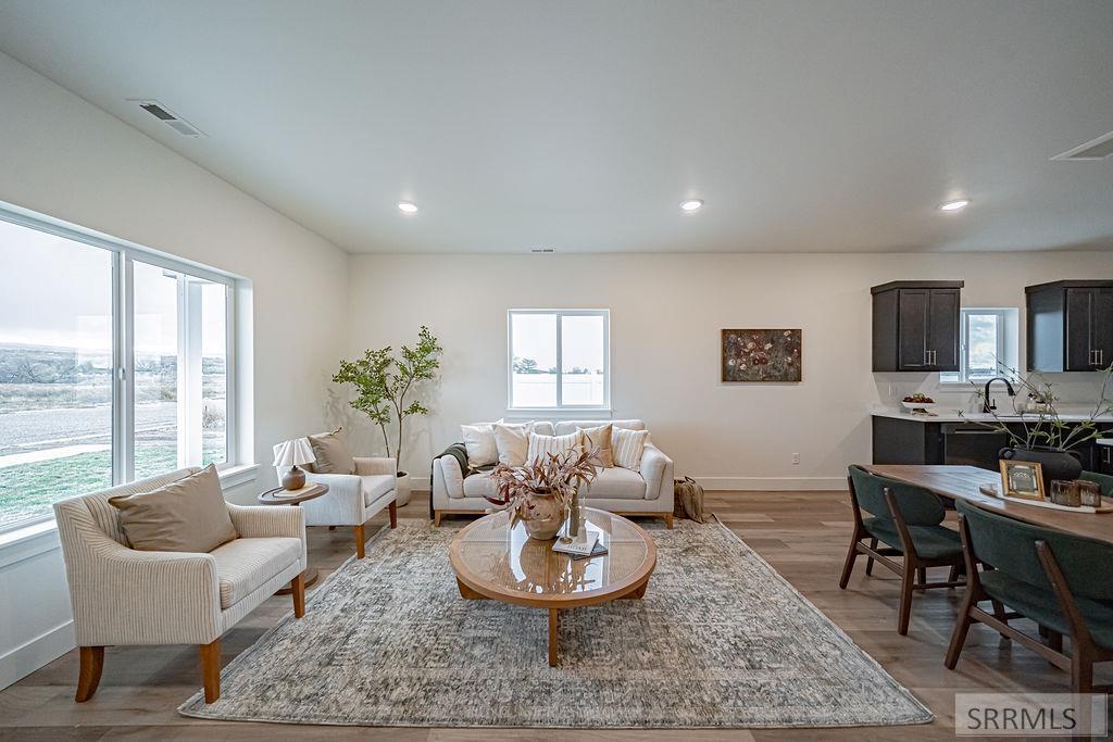 MLS #2180428 image #2