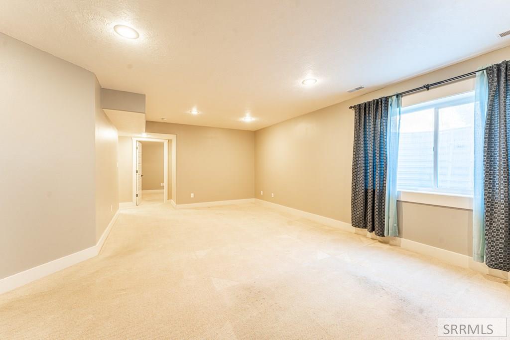 MLS #2180459 image #44