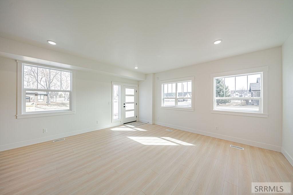 MLS #2180468 image #4