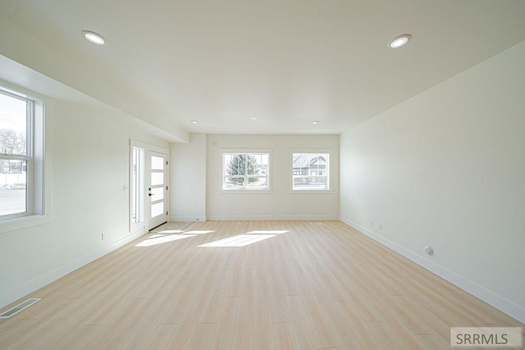 MLS #2180468 image #5