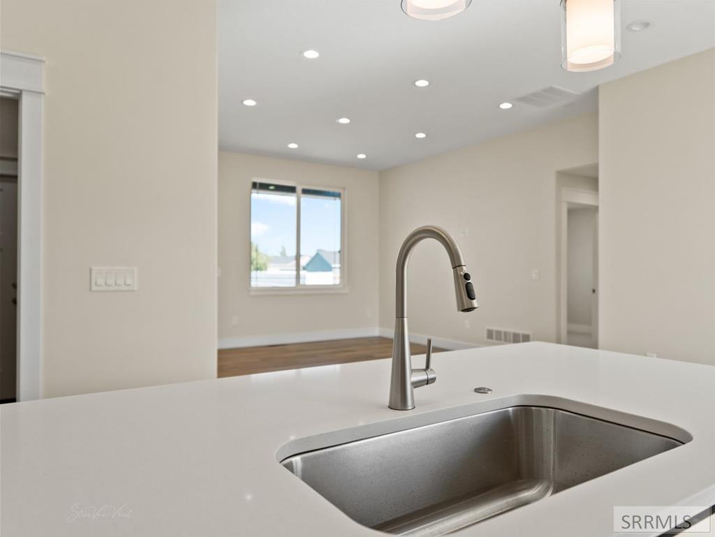 MLS #2180497 image #14