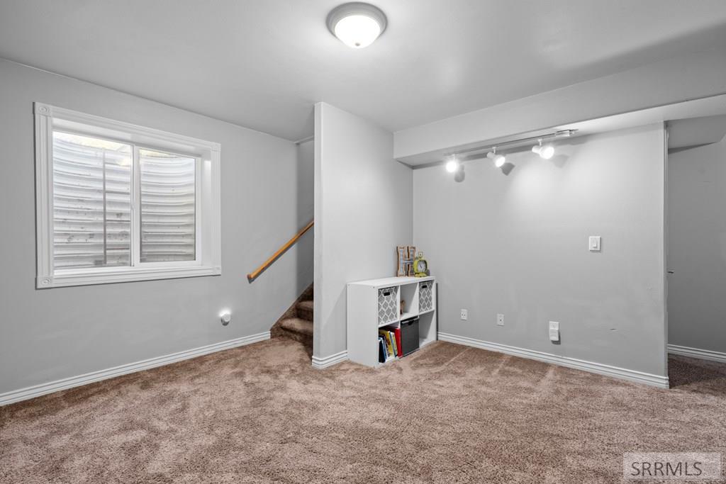 MLS #2180512 image #40