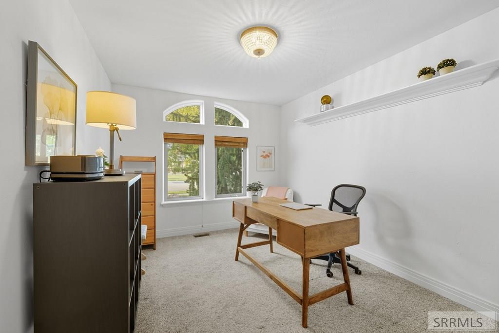 MLS #2180658 image #33