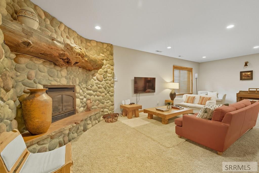 MLS #2180658 image #42