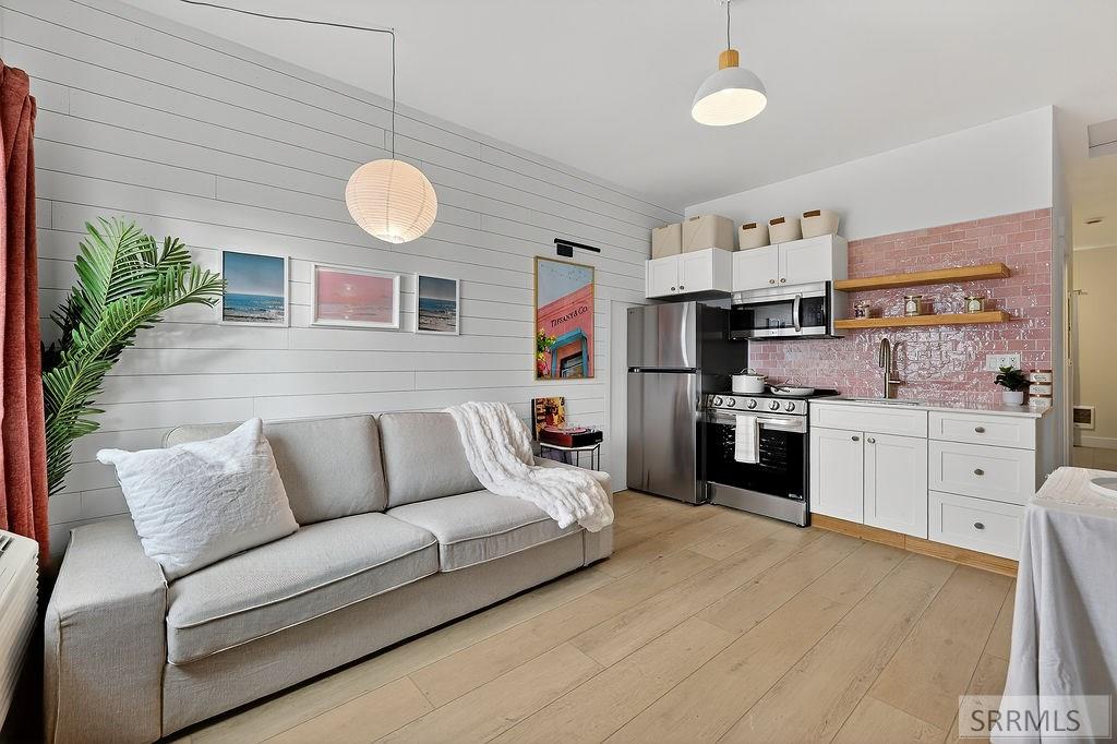 MLS #2180877 image #1