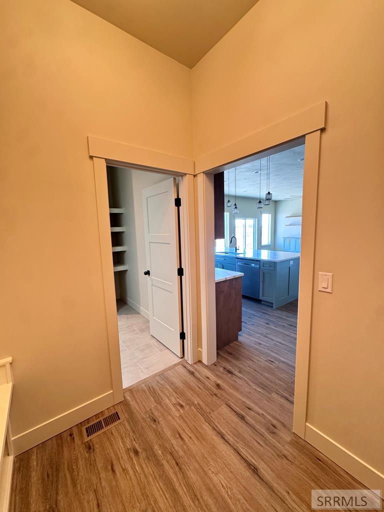 MLS #2181093 image #25