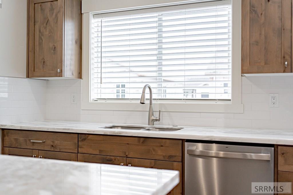 MLS #2181176 image #44