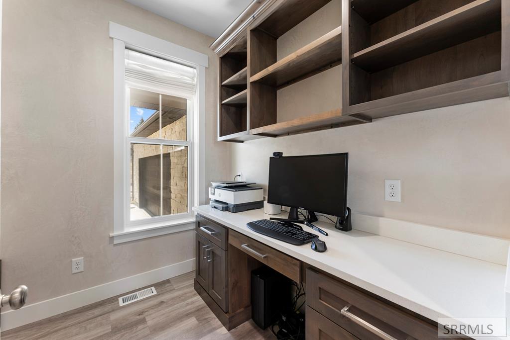 MLS #2181350 image #25