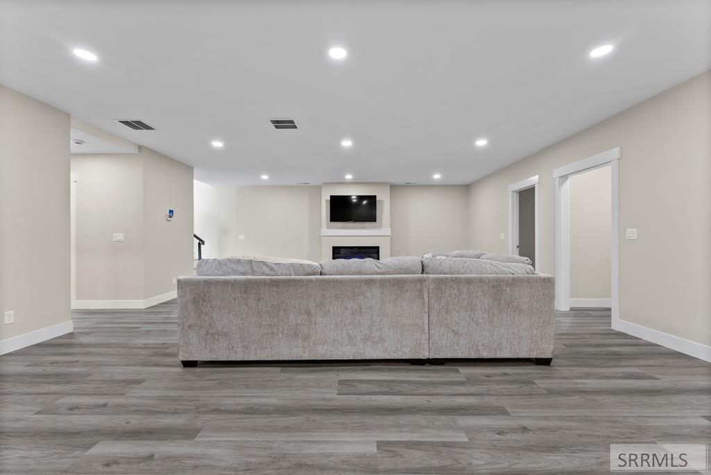 MLS #2181350 image #48