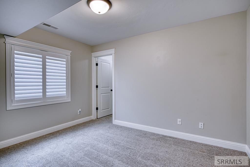 MLS #2181407 image #52