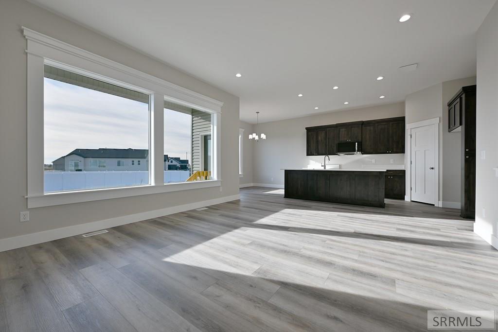 MLS #2181741 image #1