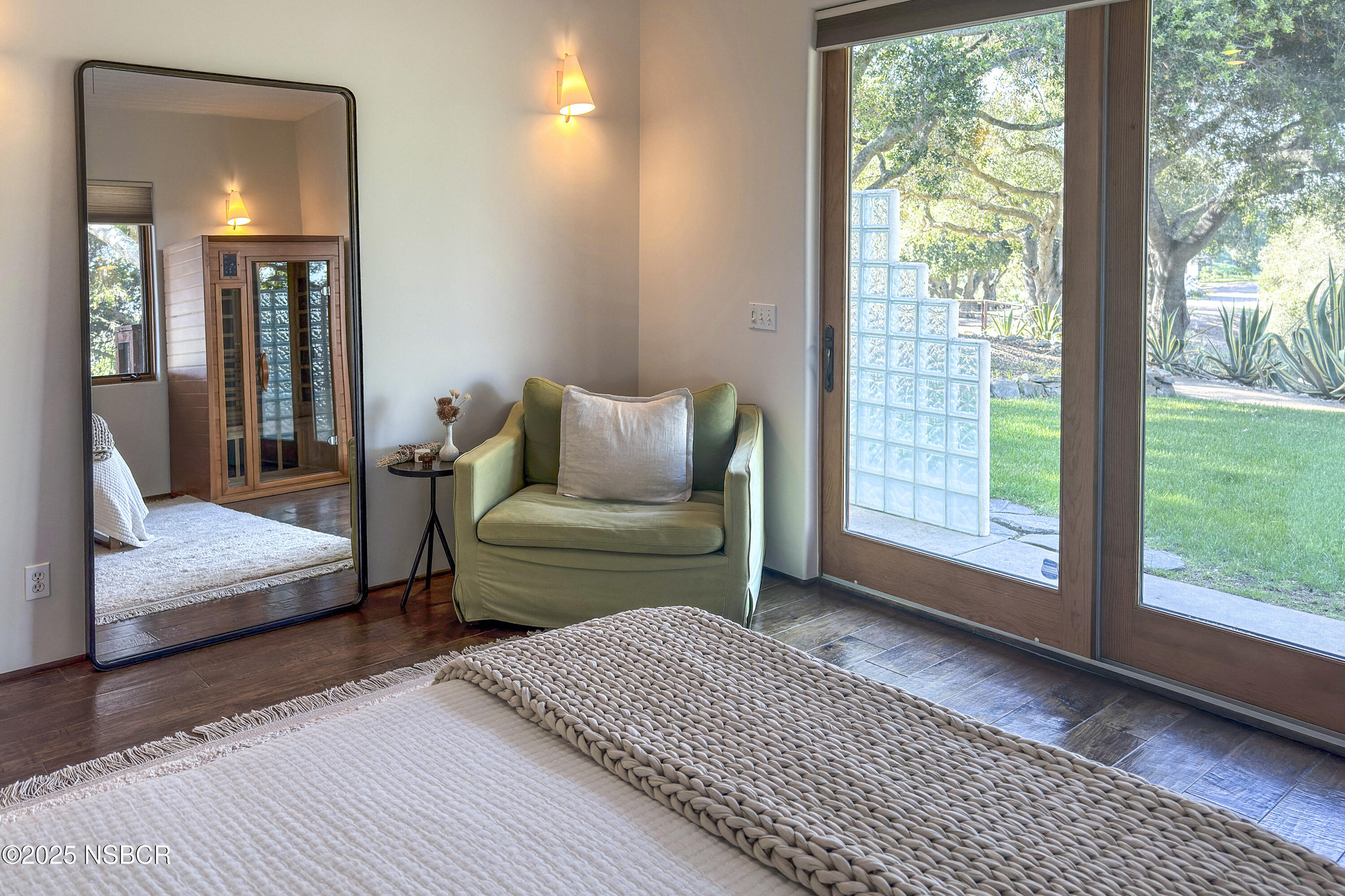 MLS #25000677 image #16