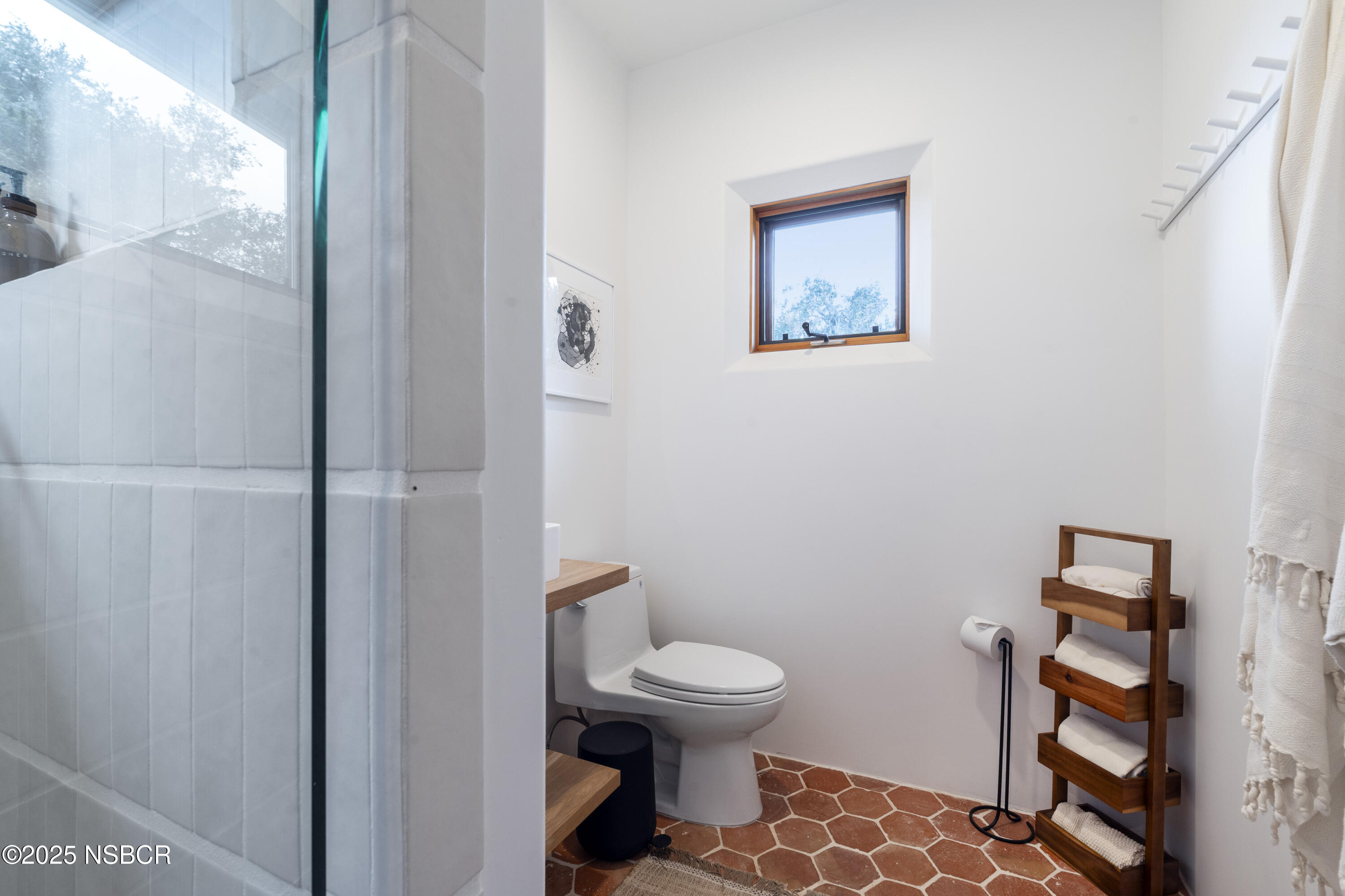 MLS #25000677 image #24