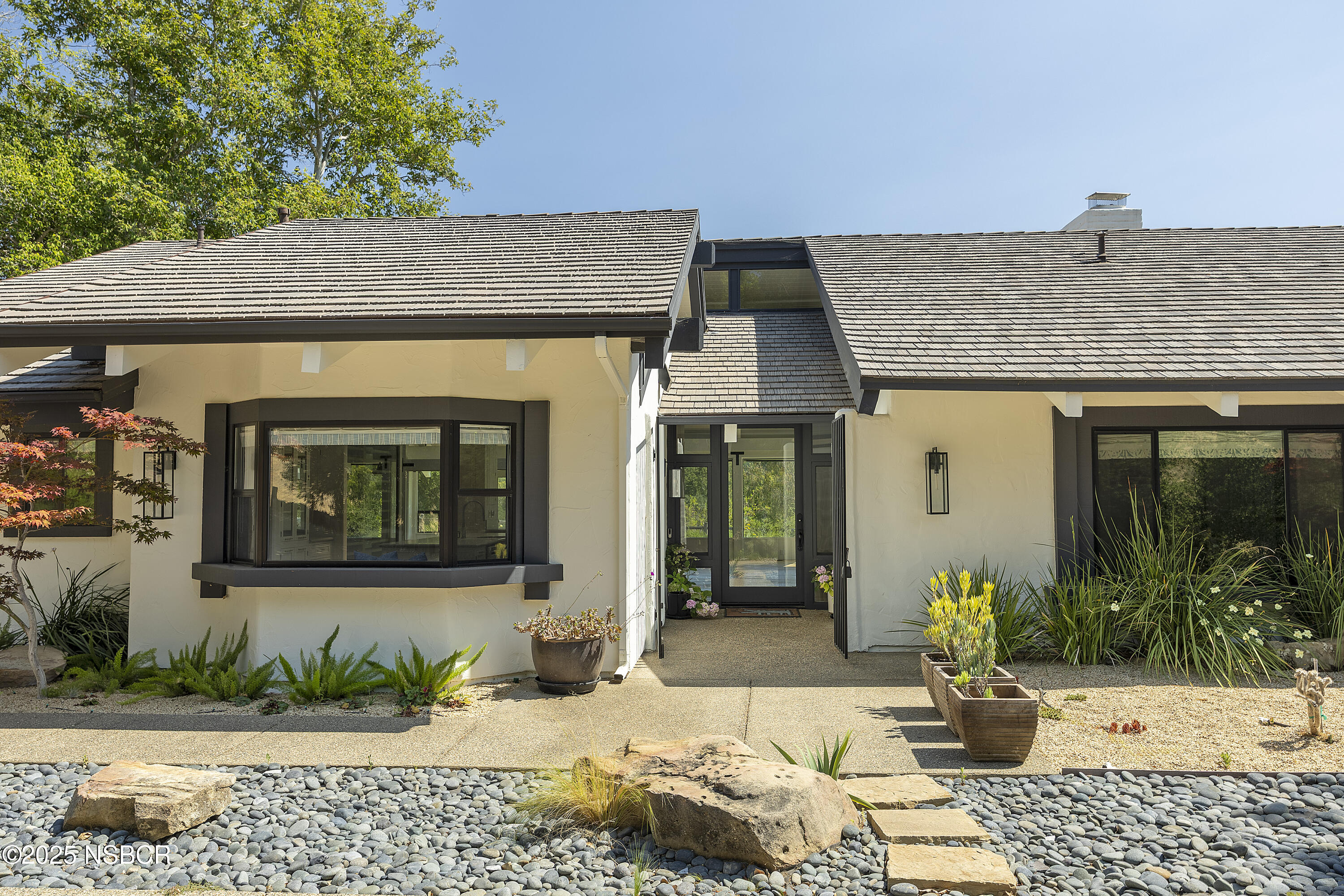 MLS #25001368 image #1